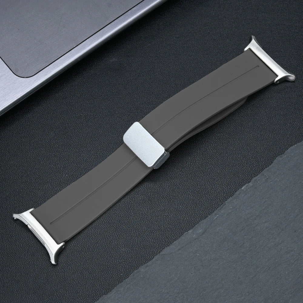 Silicone Sport Band for Samsung Galaxy Watch 7 Ultra 47mm Soft Loop Bracelet for Galaxy Watch 7 Ultra 47mm Magnetic Buckle Strap