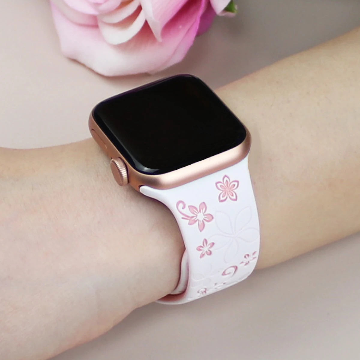 Silicone Strap for Apple Watch Band 41mm 45mm 40mm 44mm Floral Engraved Bracelet for iWatch Series 3/4/5/6/7/8/9/SE/Ultra 2 49mm