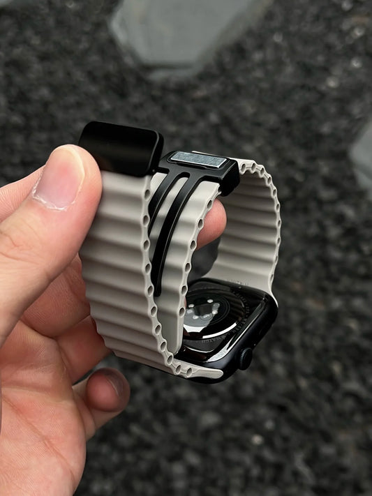 Ocean for Apple Watch Ultra Band 49mm 45mm 44mm 40mm 41mm 38mm Magnetic Strap Silicone correa Bracelet iWatch Series 9 8 7 6 SE