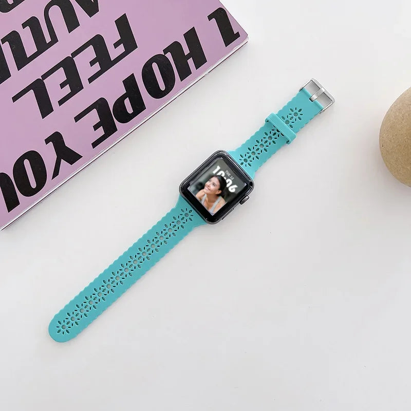 Silicone Straps For Apple Watch 44 mm 40mm 38mm 42mm Ultra 2 49mm Sport Bracelet iwatch Series 9 7 8 6 Se 5 4 3 41mm 45mm band