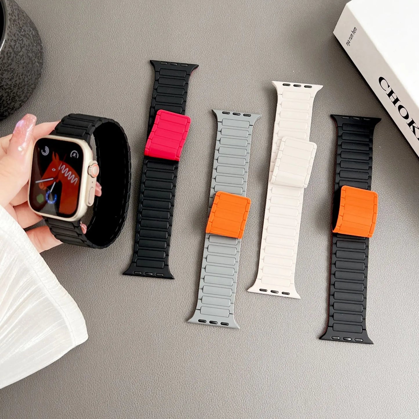 Silicone Magnetic Loop Strap For Apple Watch Band 45mm 44mm 38 40mm Ultra 2 49mm Sport Watchband Bracelet iWatch SE 9 41mm 42mm