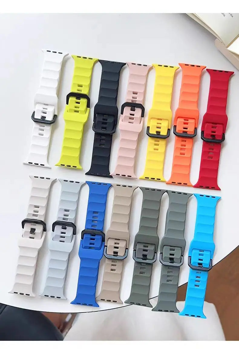 Soft Silicone Strap for Apple Watch Band 49mm 45mm 41mm 42mm 38mm Sport Watchband iWatch Series Ultra 9 8 7 6 5 4 SE 2 44mm 40mm